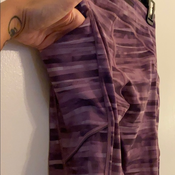 Lululemon Crops - Picture 4 of 6